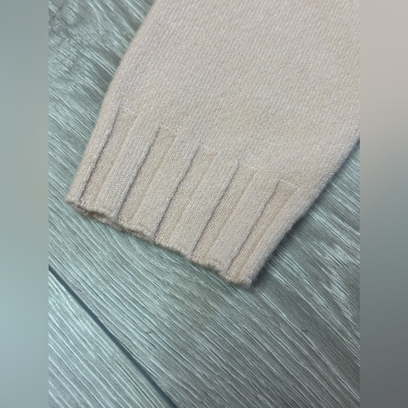 Women’s sweater - Picture 3 of 5